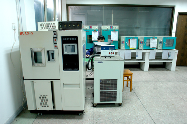 Оборудование Fanso для тестирования элементов при различных температурах